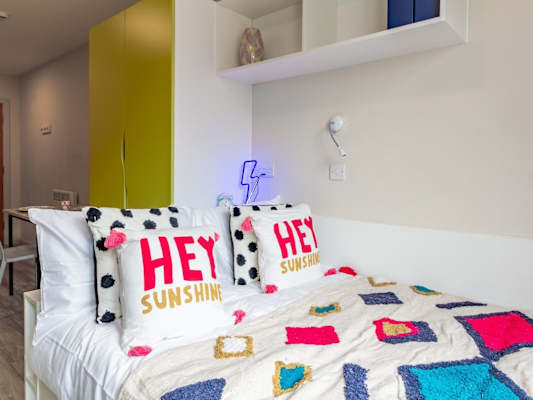 Silver Plus Studio room type